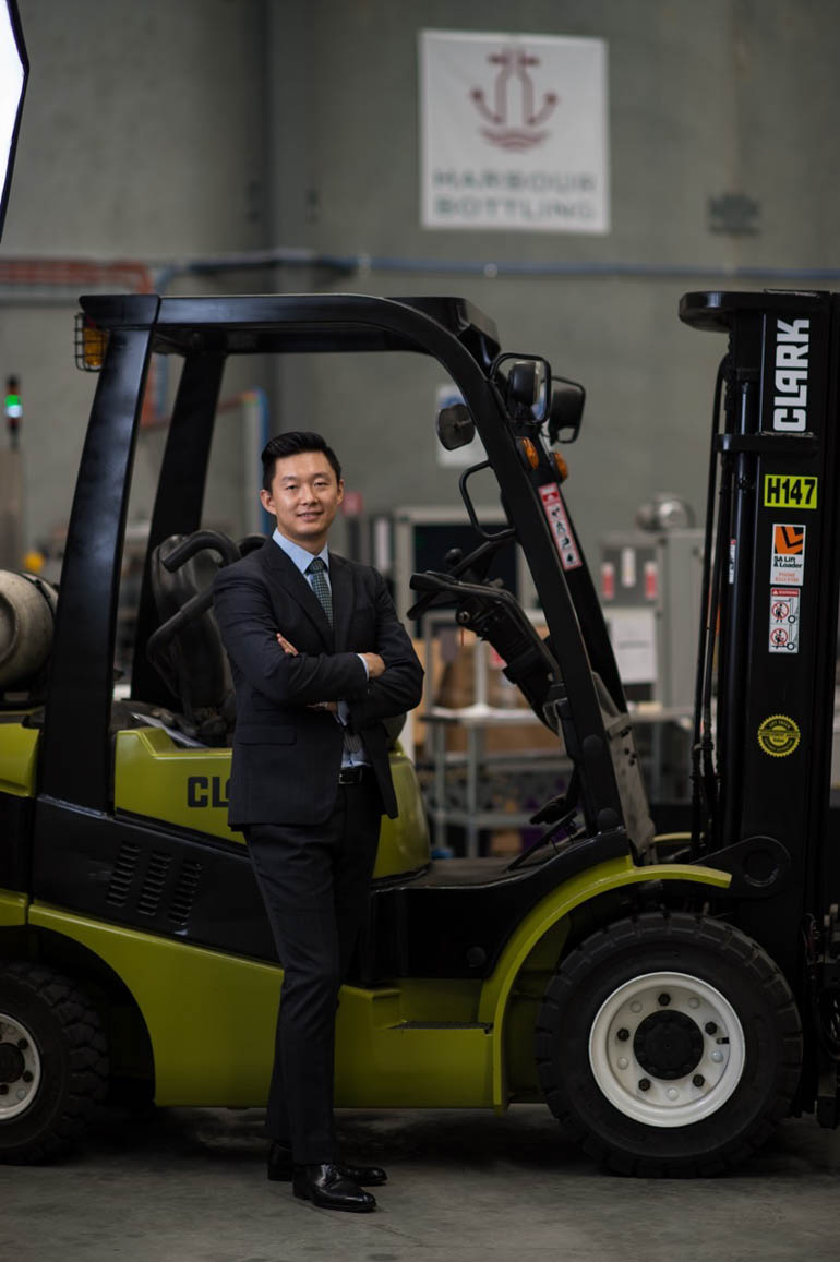 Blog770px_harbour_bottling_wayne_chao_2