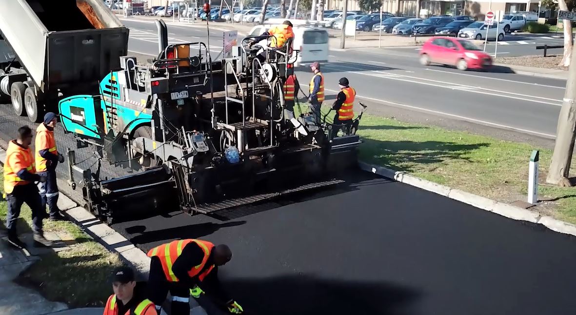 Road laying in Craigieburn
