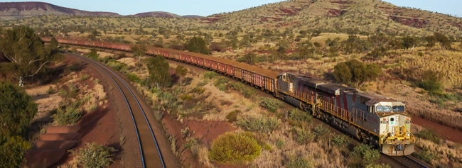 img_spotlight_train_960