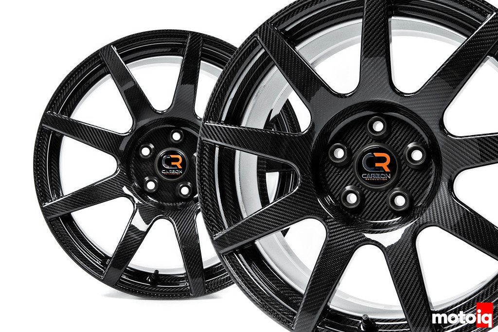 1-Carbon-Revolution-Wheel-XL