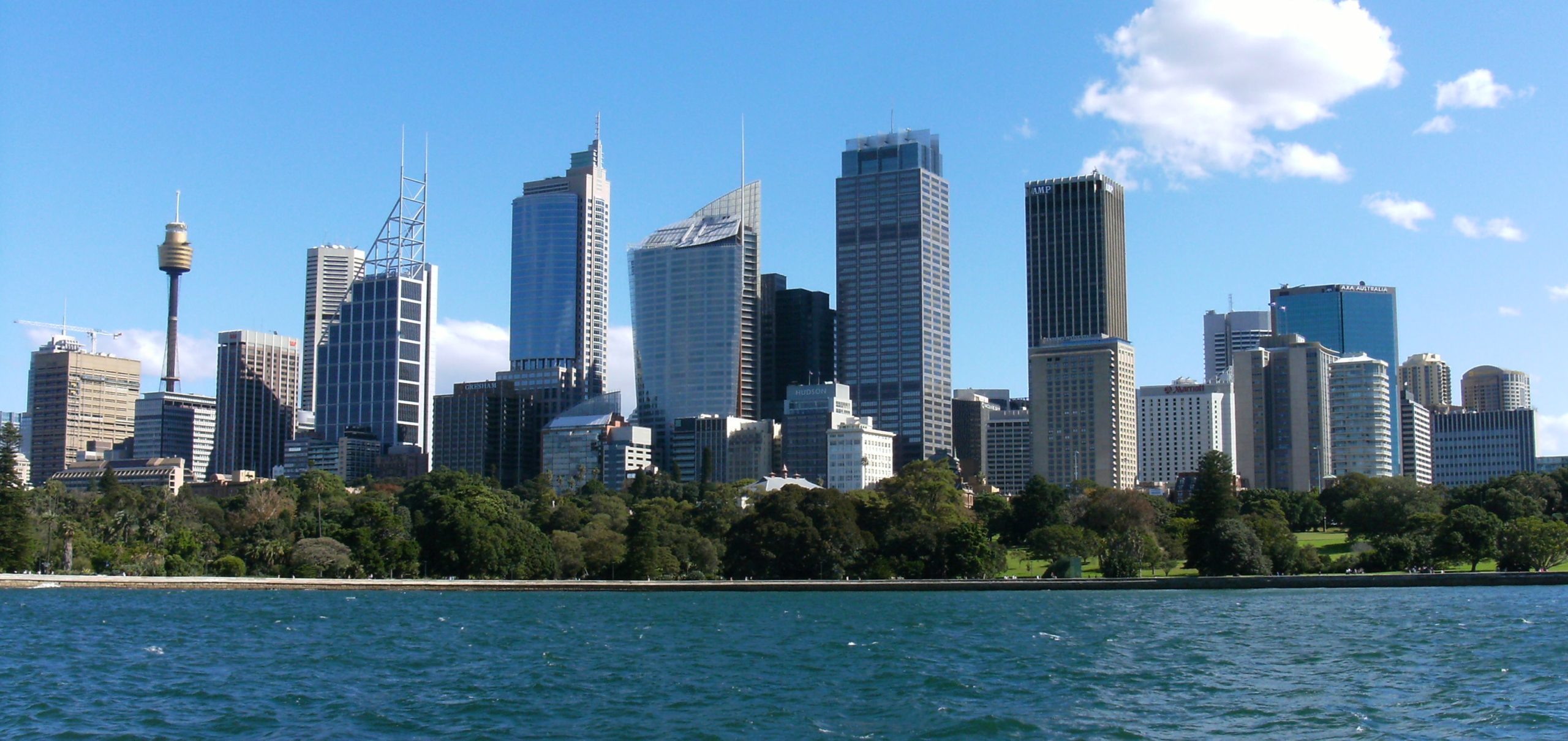 Sydney_skyline_(3538580141)