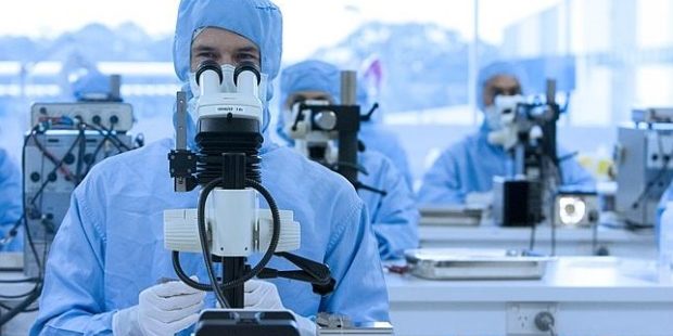 CochlearSydneymanufacturing-620×310