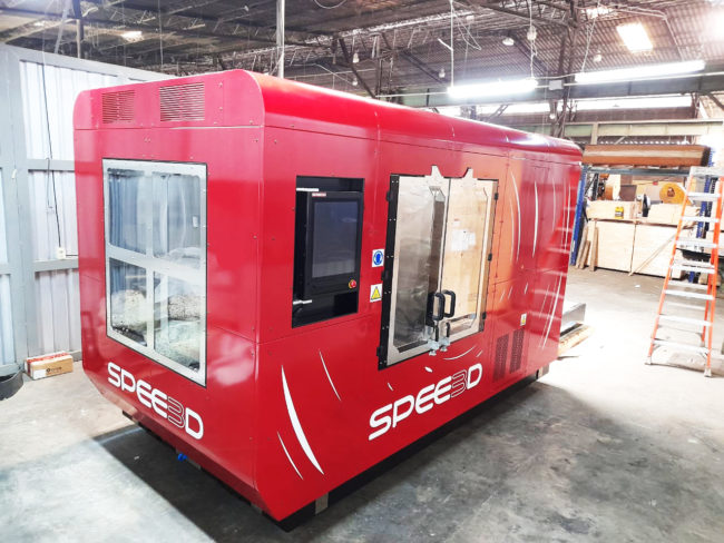 3D in Metal_Foto WarpSPEE3D de lado y de frente (diagonal)_SPEE3D