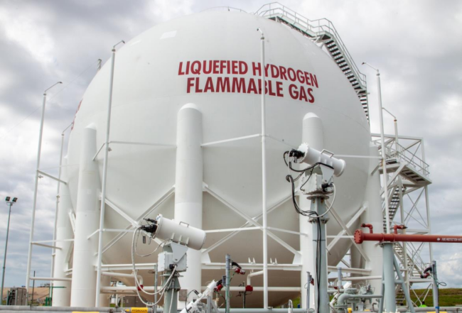 Liquid_Hydrogen_Tank_at_NASA’s_Kennedy_Space_Center (1)