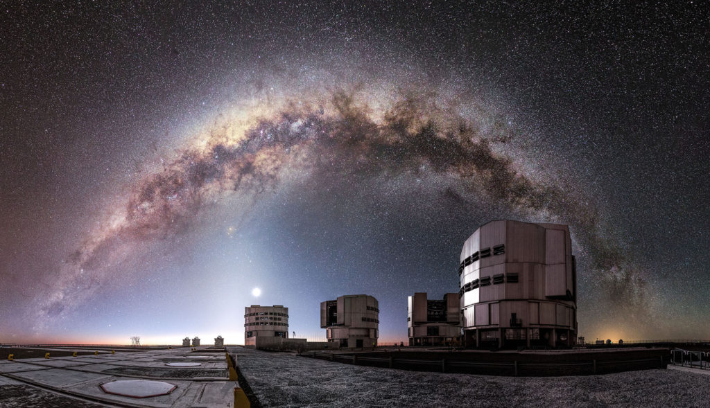 Australian companies will be able to bid for work on the European Southern Observatory (ESO) Technology Development Program, the federal government has said.