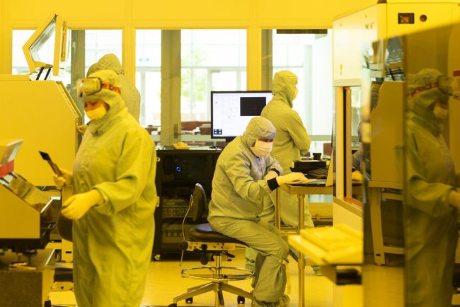 RPF-Cleanroom-with-Users-CREDIT-RPF-ANFF-NSW-1024×683