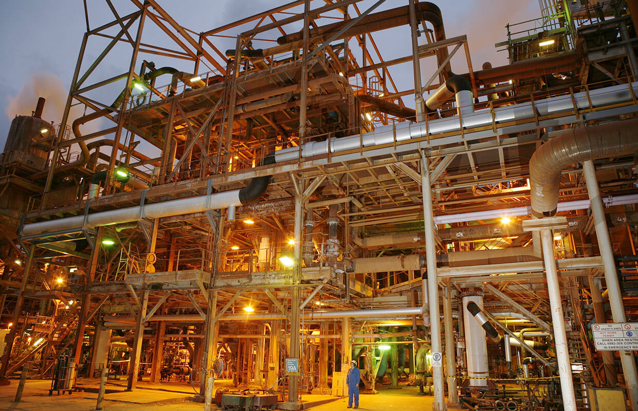 Pinjarra-Refinery-Pipes