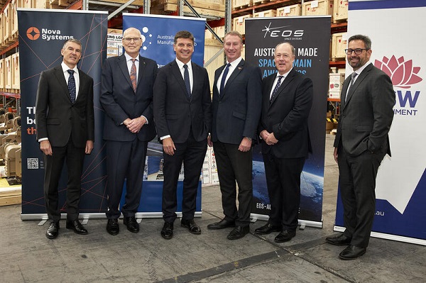 Industry backing for large satellite manufacturing