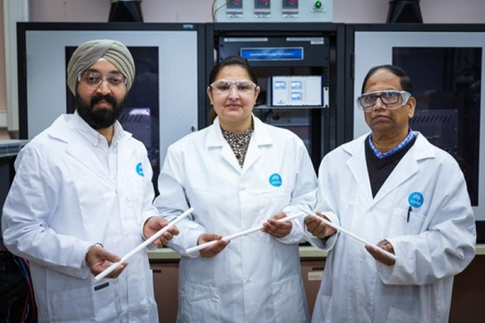 Sarb-Giddey-Gurpreet-Kaur-Raj-Ratnaraj-with-SOE-tubes-1-HR