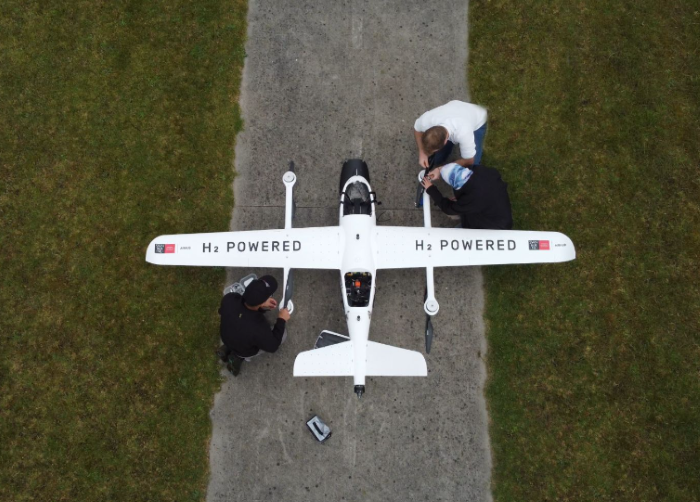 Swinburne takes hydrogen to the skies