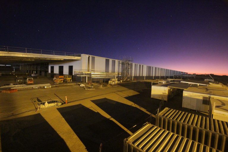 Opal has officially opened its new $140 million corrugated cardboard packaging facility, in Wodonga, Victoria.