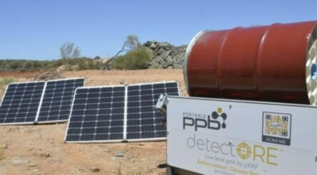 Image for Portable gold detector company carries home gold innovation award
