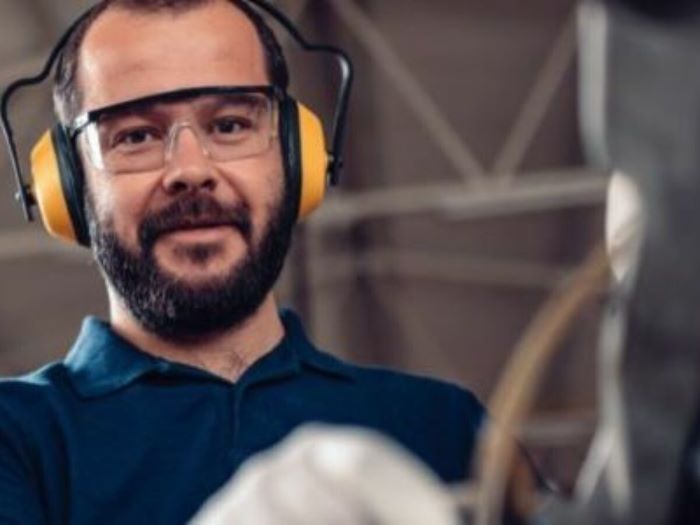 Employers engaging with training system - NCVER