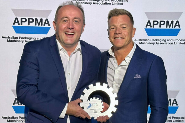 L-R.Mark Rohrlach, Detpak Regional Sales Manager Industrial – Australasia,and Romano Bolzon, Detpak General Manager – Sales (1)