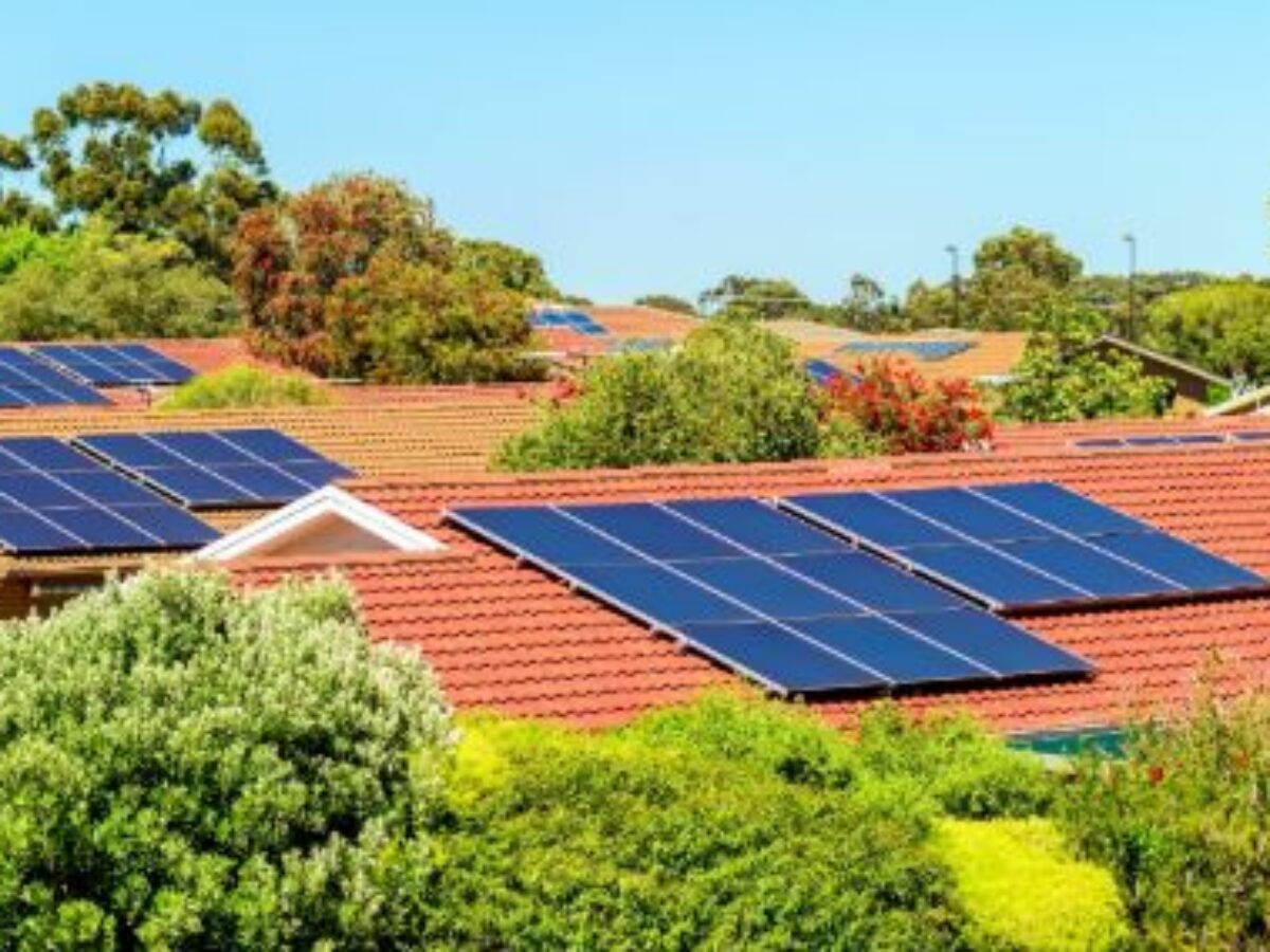 rooftop20solar2022020hero20image-1200×900-c-default