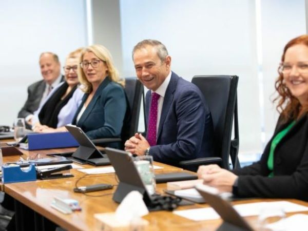 353597148_797999268584266_4361446613134532576_n-1200×900-c-default