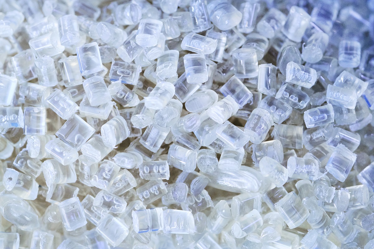 Enzymatically recycled plastic pellets