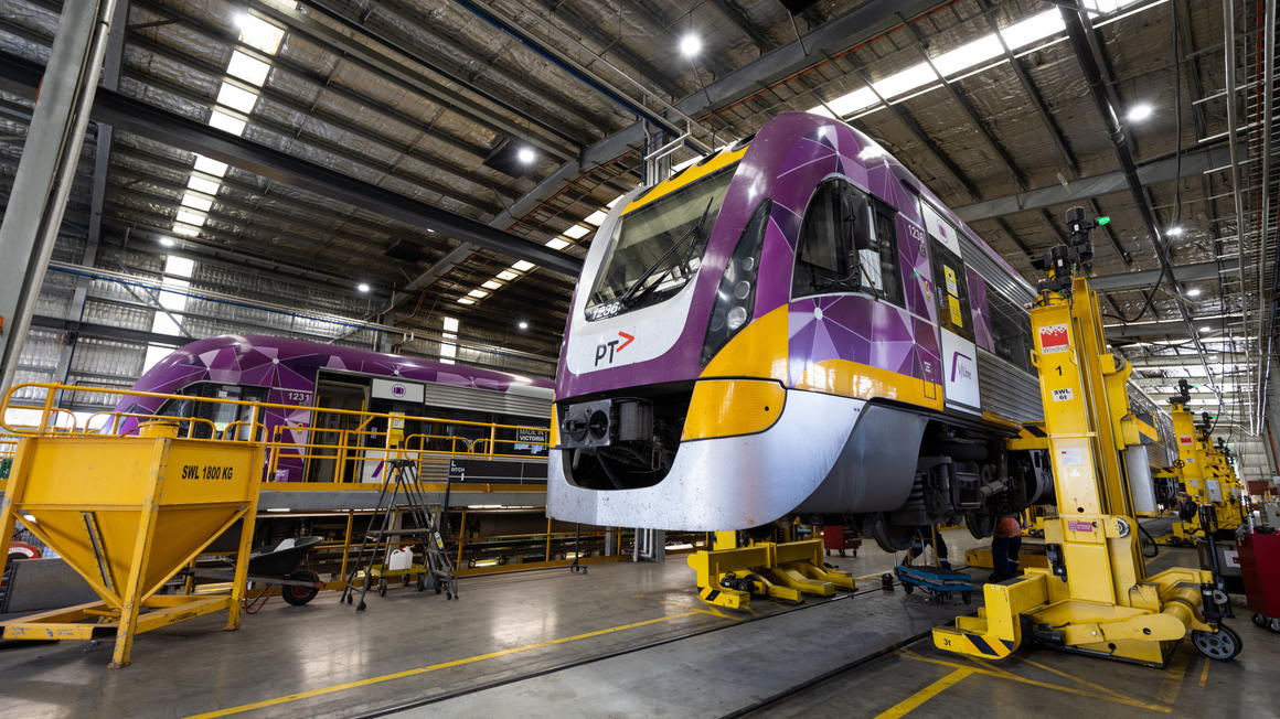 VLocity_multiple_unit_Victoria_Australia_Banner_Copyright_Alstom_SA_2022_RailGallery 2 (3)