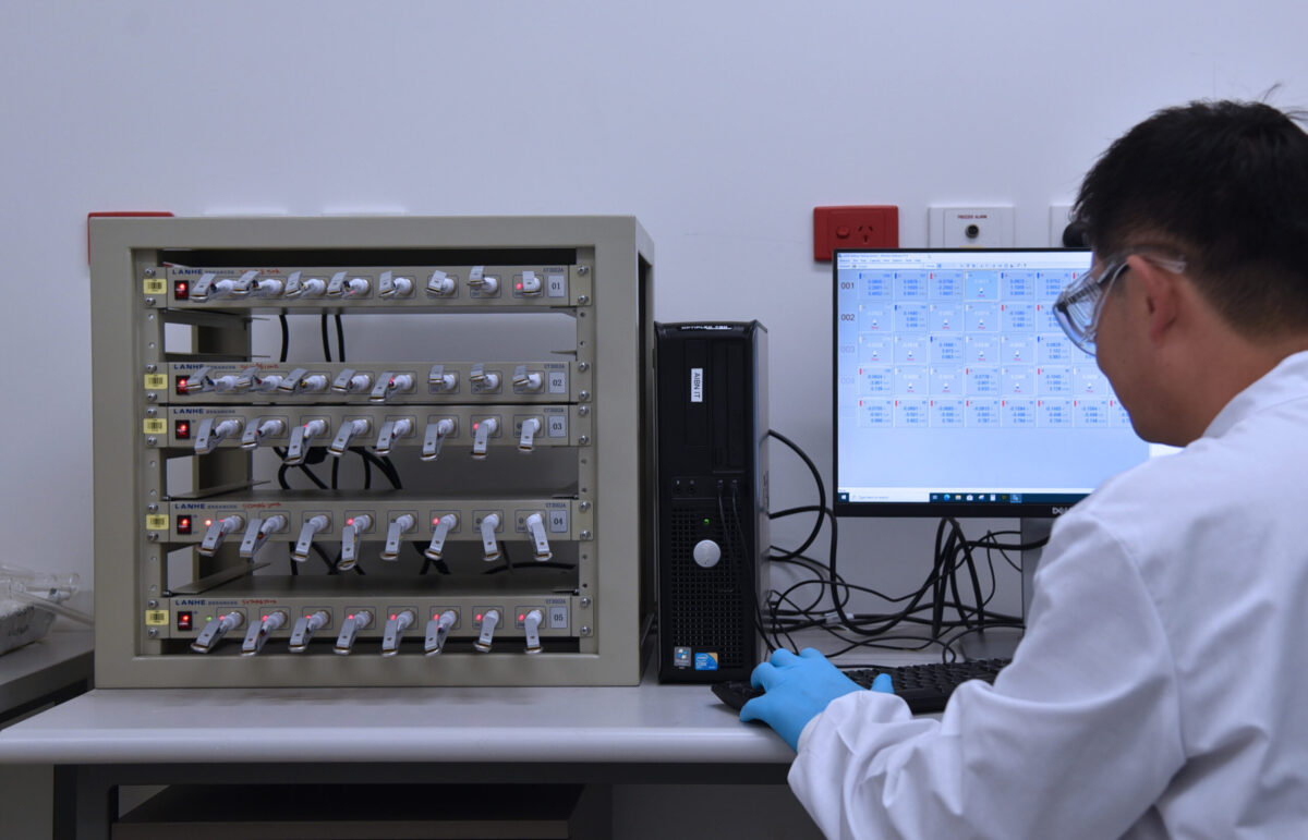 PFAS-battery-Cheng-Zhang-AIBN-UQ-7