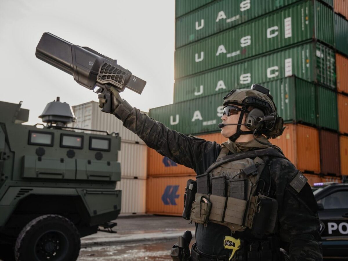 DroneShield_Law-Enforcement_1-scaled-e1747784544698-1200×900-c-default