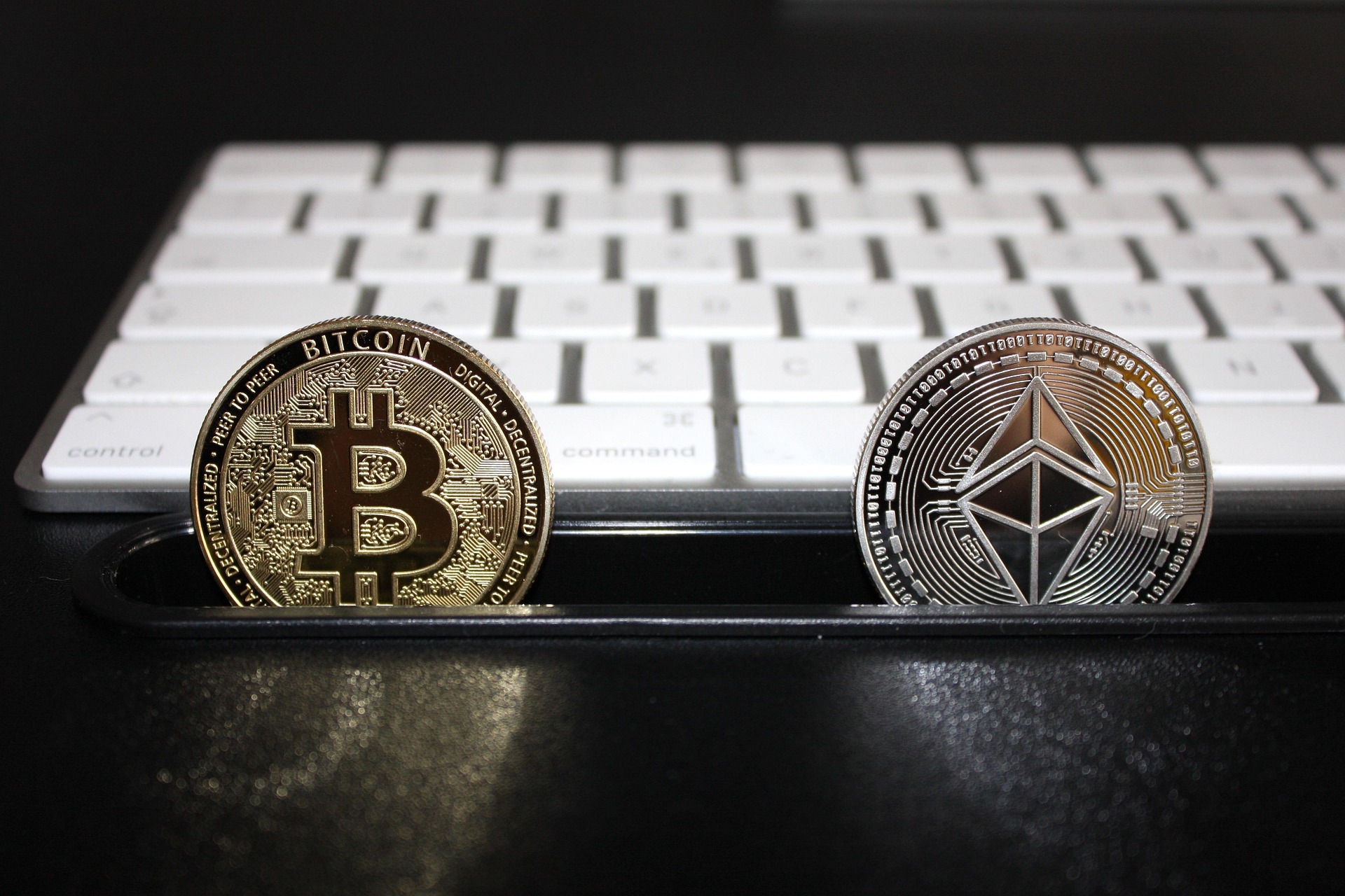 bitcoin-6237043_1920