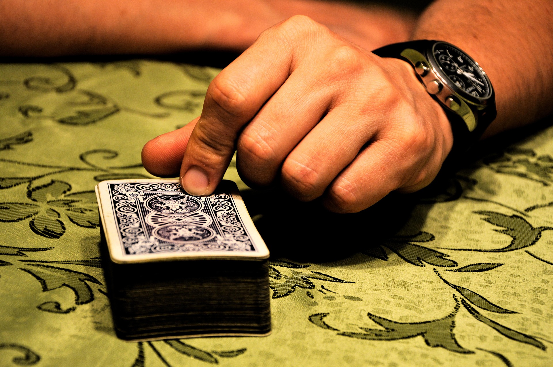cards-932406_1920 top-casino-games-online-slots-poker-blackjack